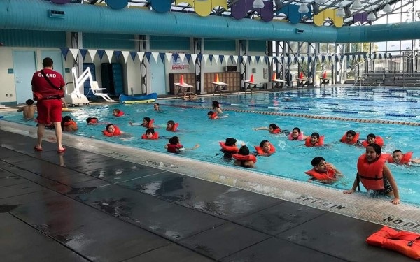 Salinas Aquatic Center swimming pool